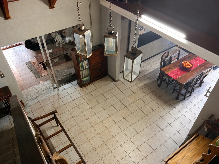 6 Bedroom Property for Sale in Cashan North West